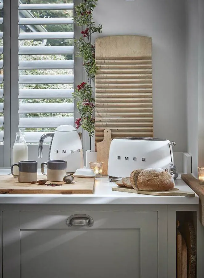 توستر 2 اسلایس کوچک اسمگ رنگ سفید مات مدل TSF01