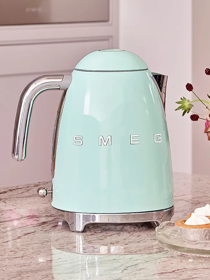 کتری برقی اسمگ رنگ سبز پاستیلی مدل KLF03